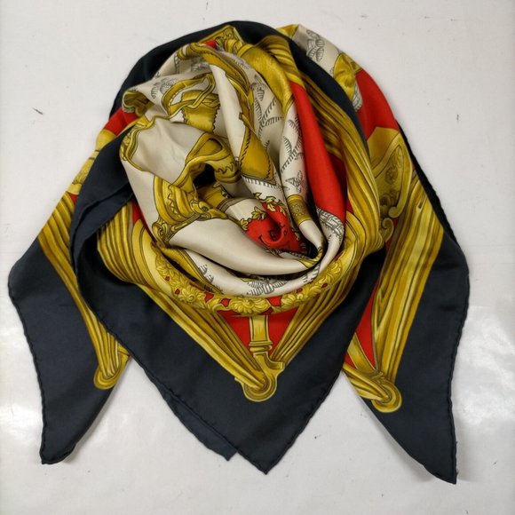 Hermes scarf Carre 90 Reds Silk100% - Picture 6 of 9